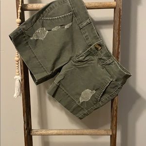 American Eagle midi Shorts